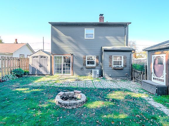 2nd image of 951 Shadowrow Ave