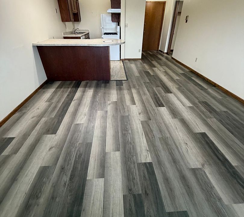 1st image of 1532 10th St SE APT 5B