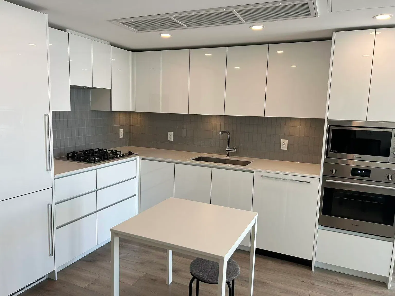 1 bed, 501 sqft, $1,700 — Photo 1