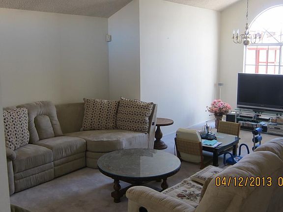3rd image of 712 La Cumbre St