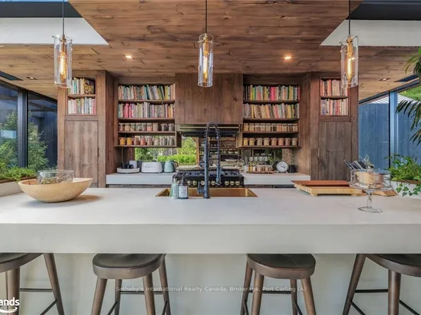 595474 4th Line, The Blue Mountains, ON N0H 2E0