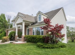 2275 Spring Ridge Dr, Ann Arbor, MI 48103