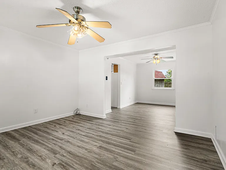3423 Club House Rd — Photo 6