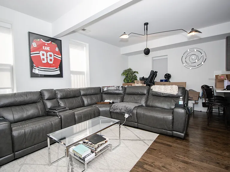 1418 W Blackhawk St #G — Photo 7