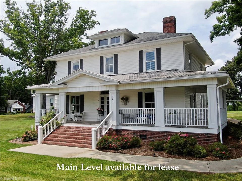 1st image of 207 W Main St #B
