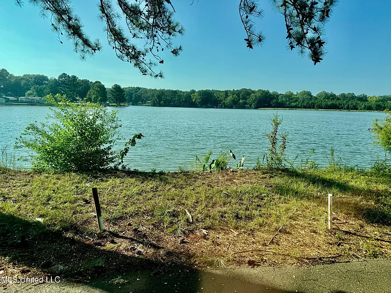 1213 Lake Shore Dr — Photo 11