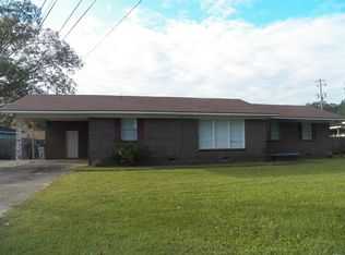 829 Rebecca St, Elba, AL 36323