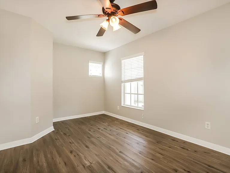 906 Larwood Pine Dr — Photo 9