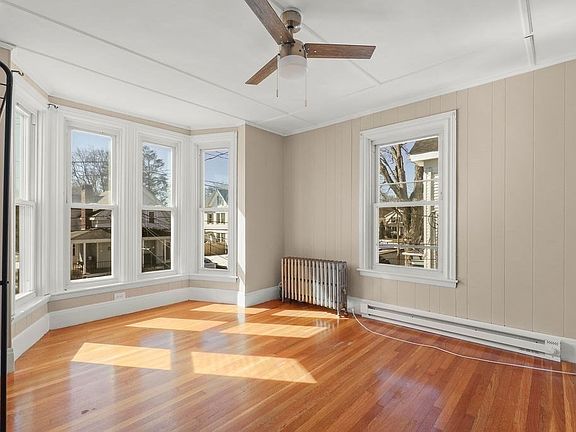 5th image of 85 Bank St