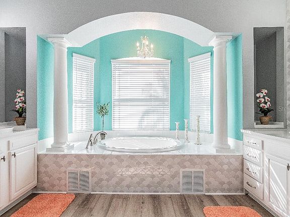 5th image of 27221 Elkwood Cir