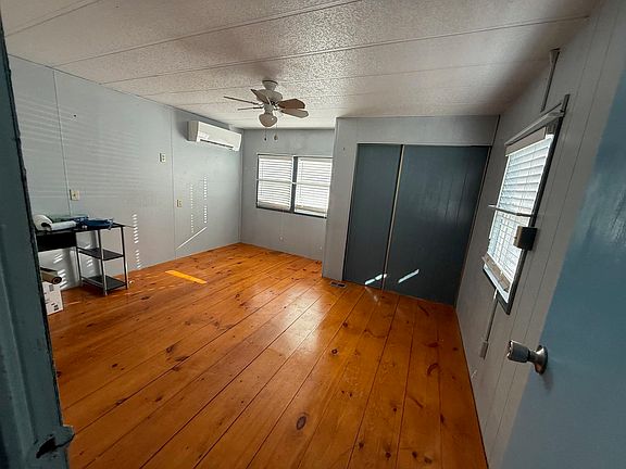 5th image of 50 Willow Avenue