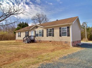 2365 Trent Hatchery Rd, Appomattox, VA 24522