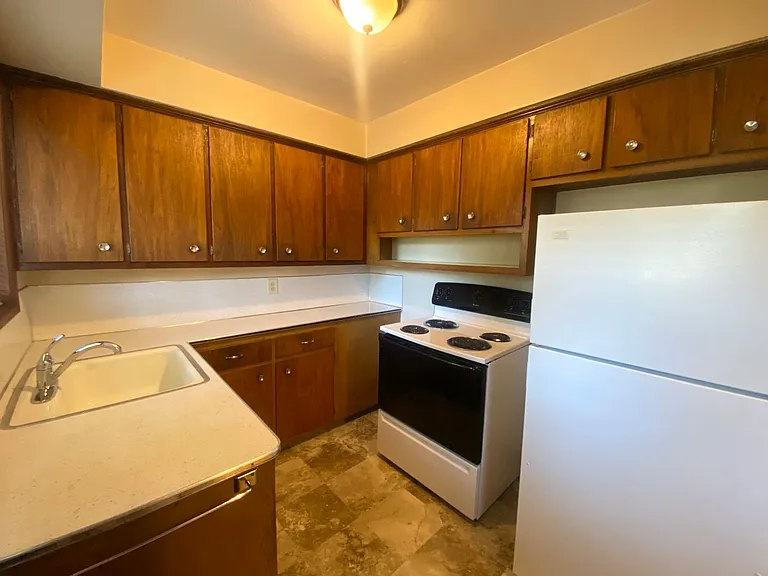 6634 E Burnside St #A — Photo 11