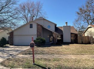 2214 S Hemlock Ave, Broken Arrow, OK 74012