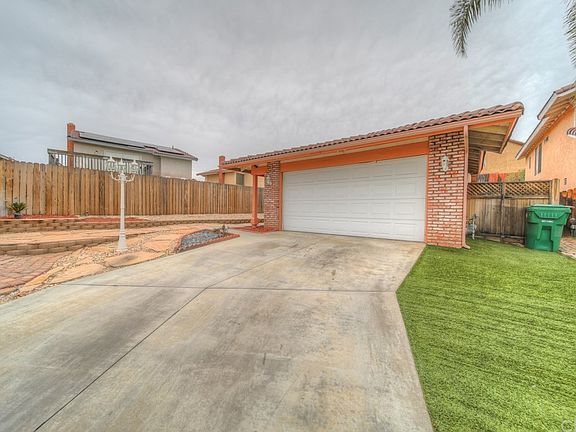 3rd image of 23638 Birdsong Ct