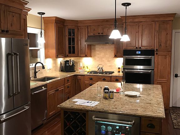3rd image of 720 E Orchard Dr