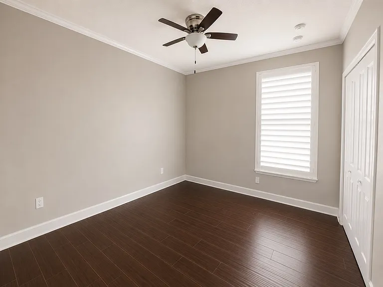 274 Spring Park Ave — Photo 9