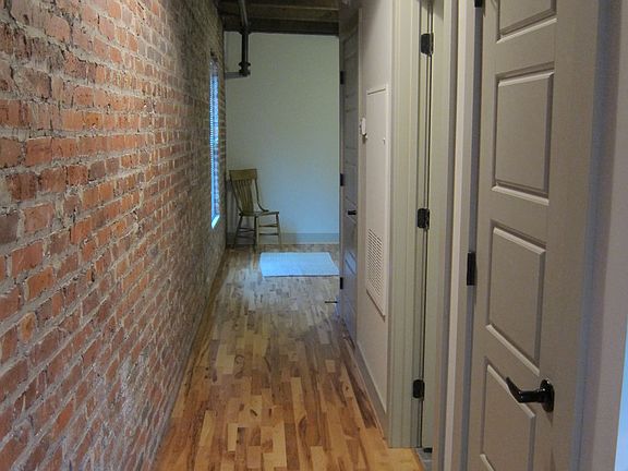 5th image of 701 Jefferson Ave #202-F