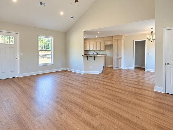 2nd image of 5590 Halley Rd