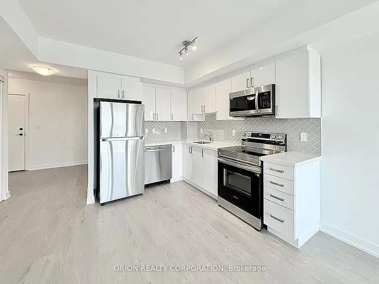 556 Marlee Ave #617 — Photo 4