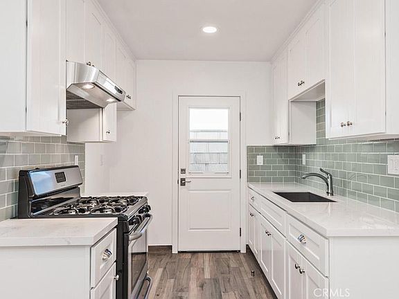 2nd image of 555 N Olive St #A