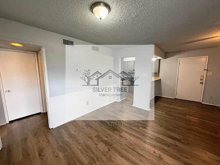 4820 Wellesley Ave #A — Photo 10