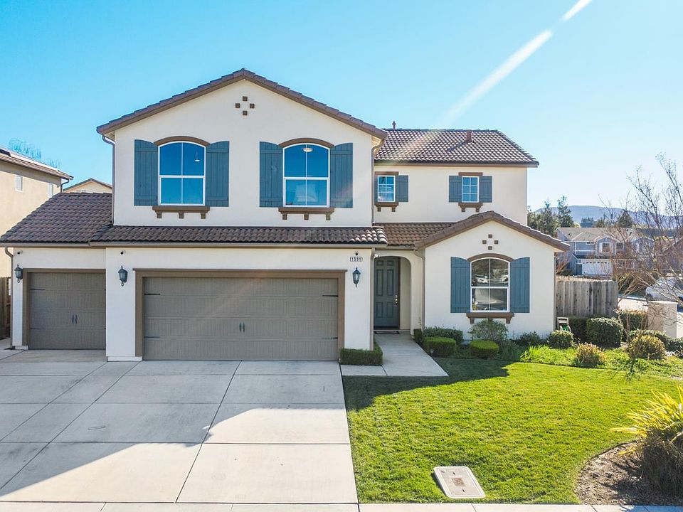 1st image of 1591 Panorama Dr