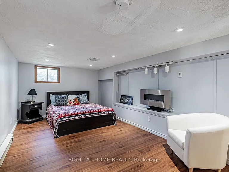 110A Harewood Ave — Photo 10