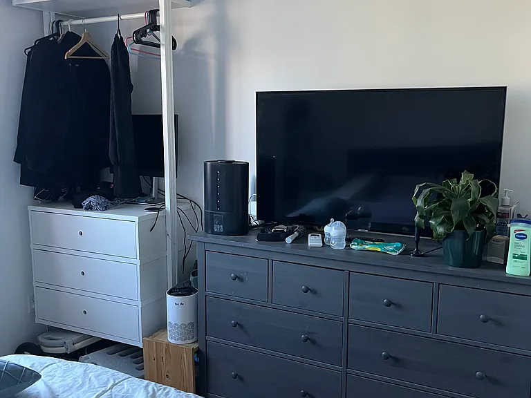 Bedroom dresser and drawers