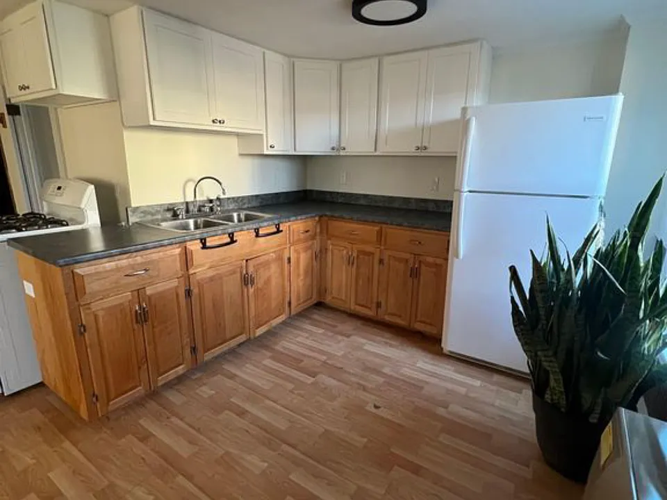 7 Light St #1
