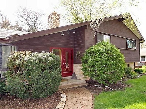 2nd image of 6980 N Crestwood Dr