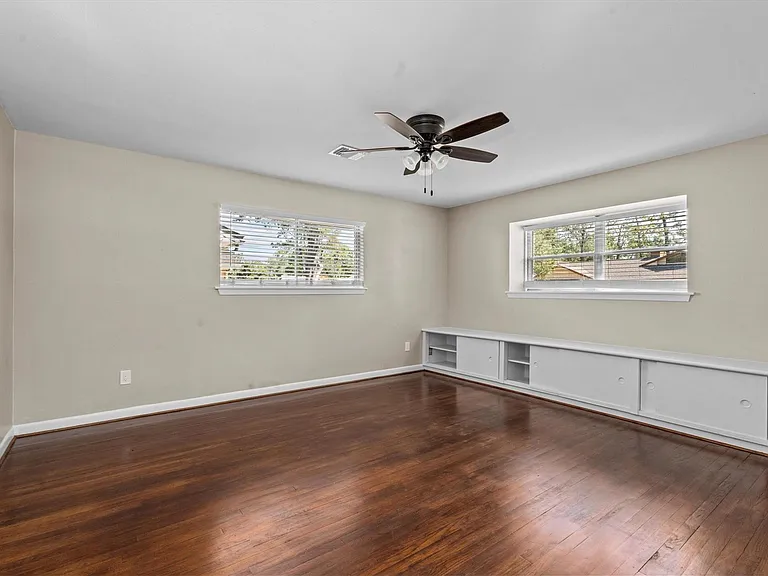10030 Haddington Dr — Photo 6