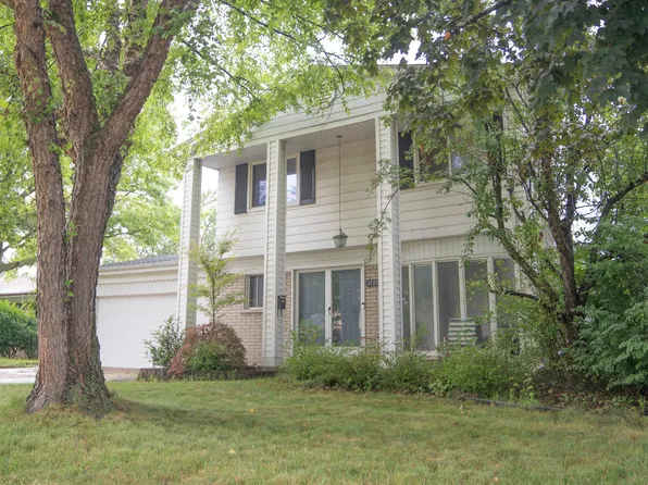 11051 Mandale Dr, Sterling Heights, MI 48312