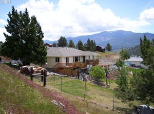 233 NW Valley View Dr, John Day, OR 97845