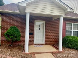 102 Brandywine Dr NE APT I1, Conover, NC 28613