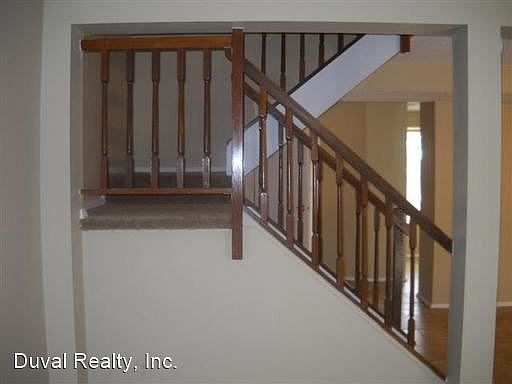 3rd image of 7129 Prestwick Cir N