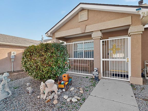 5th image of 7704 Kane Ct NW