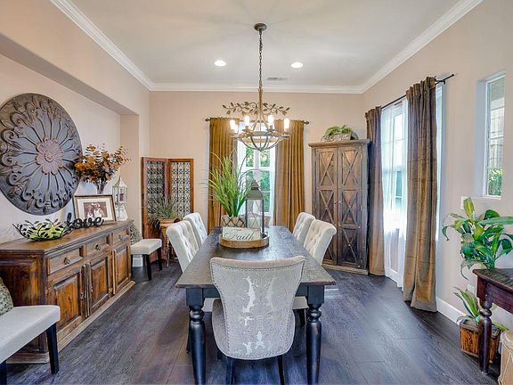 5th image of 1917 Saint Andrews Cir