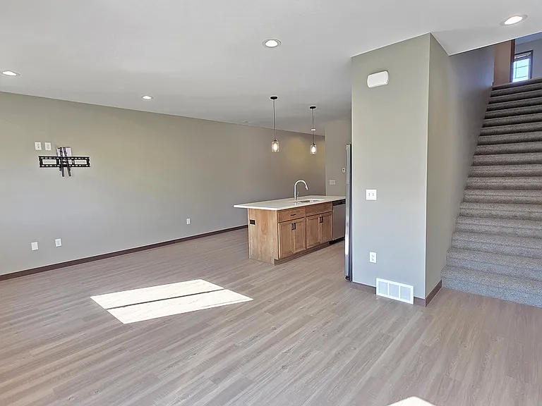 Cloverfield Townhomes — Photo 14