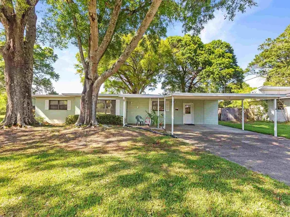 112 Benton Rd, Pensacola, FL 32506