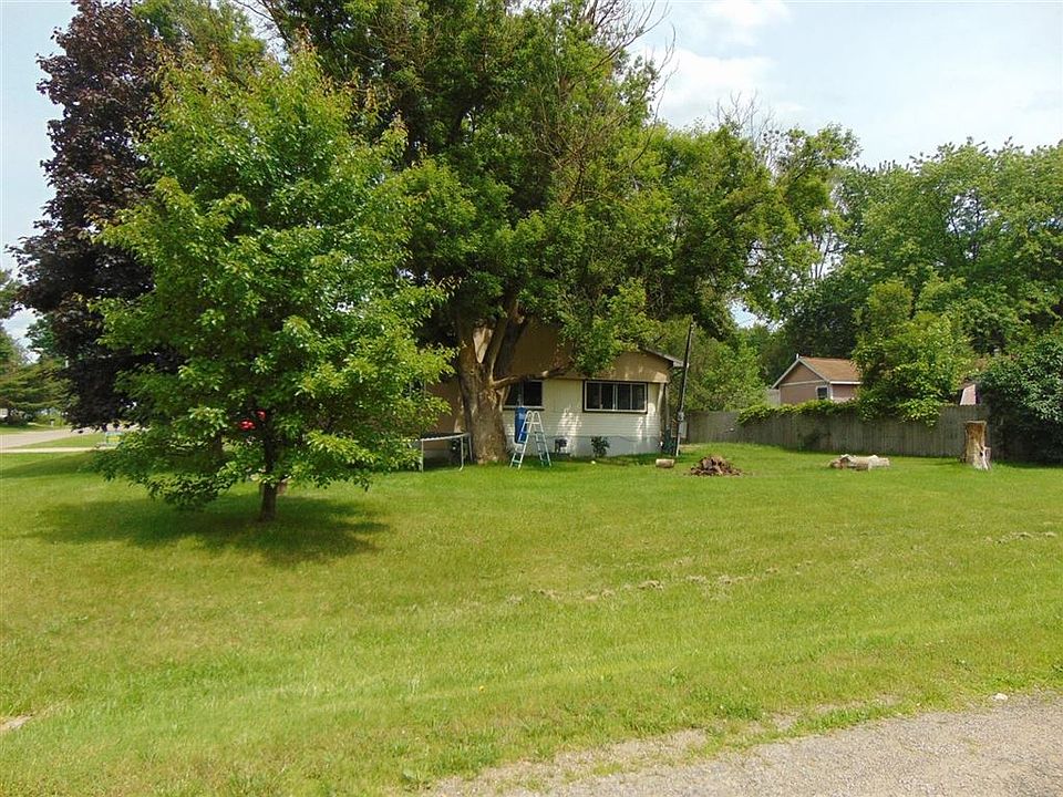 1st image of 3545 Gaylord Dr