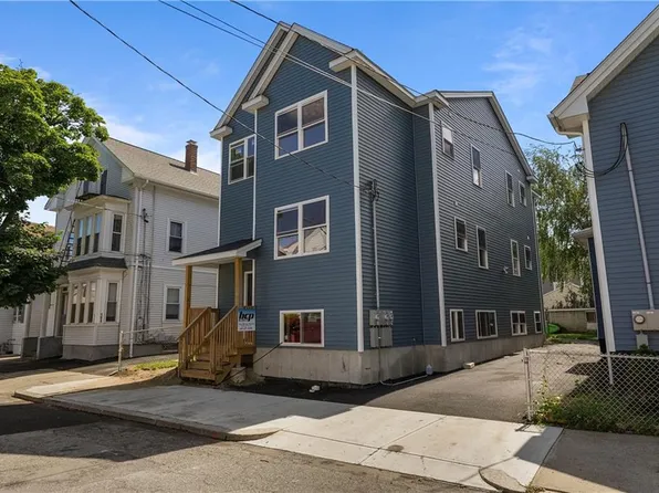 107 Metcalf St, Providence, RI 02904