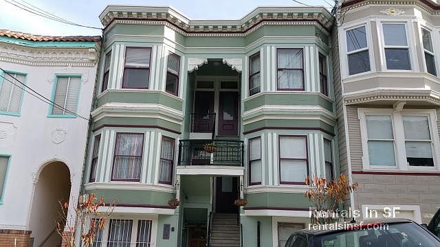 1st image of 227 Collingwood St