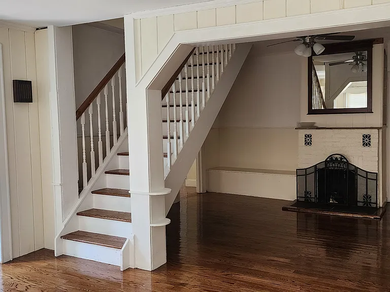 9 Babylon Rd — Photo 11