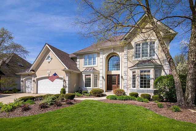 2615 Deering Bay Dr photo 1