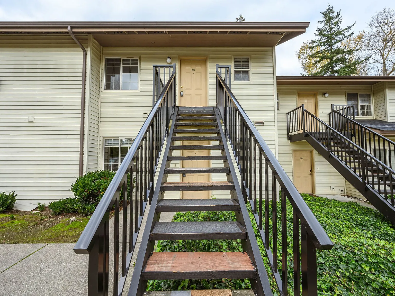 Wildwood Apartments — Photo 2