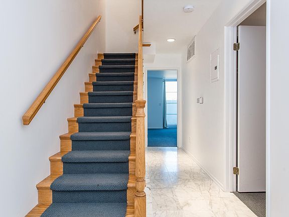 4th image of 753 Pier Ave