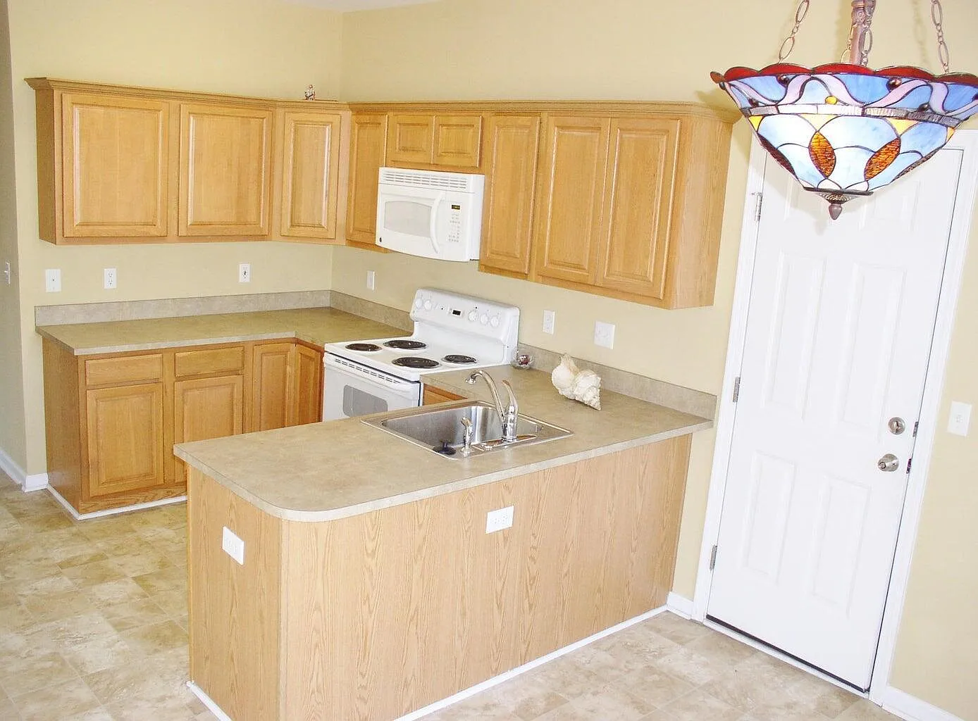 3 bed, 1552 sqft, $2,000 — Photo 3