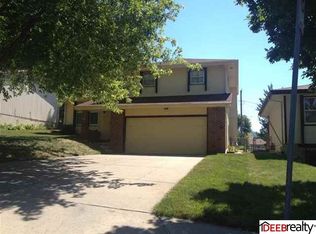5017 S 49th St, Omaha, NE 68117