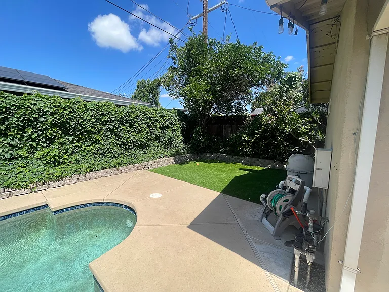 1010 Westway Dr — Photo 25
